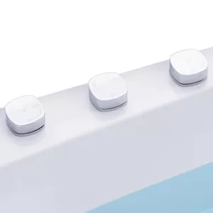 Baignoire balnéo d'angle MAKEMO 150 ICONFORT de 150 x 150 cm, dotée de 14 jets, d'un réchauffeur d'eau de 2000W, d'une robinetterie en laiton chromé, et d'une chromothérapie LED multicouleurs, disponible à l'achat et à la livraison.