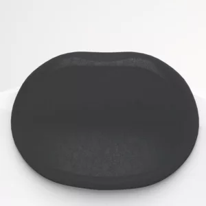 Baignoire balnéo d'angle de 135 x 135 cm dotée de 14 jets, d'une pompe SILENCIA de 900W, d'un réchauffeur d'eau de 2000W, ainsi que d'une robinetterie en laiton chromé et d'un éclairage chromothérapie LED multicouleurs, disponible à l'achat et à la livraison.