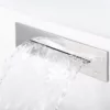 Baignoire balnéo d'angle IDYNAMIC de 150 x 150 cm, conçue pour 2 personnes, avec des équipements avancés incluant un circuit EAU AIR AIR, une fonction rinçage, un séchage automatique, Bluetooth, et une pompe puissante, disponible à l'achat et pour la livraison.