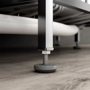 Baignoire balnéo d'angle MAKEMO 150 ICONFORT de 150 x 150 cm, équipée de 14 jets, d'une pompe silencieuse de 900W, d'un réchauffeur d'eau de 2000W, et d'un système de chromothérapie avec LED multicouleurs, offrant un confort exceptionnel pour une expérience de bain relaxante, disponible à l'achat et la livraison.