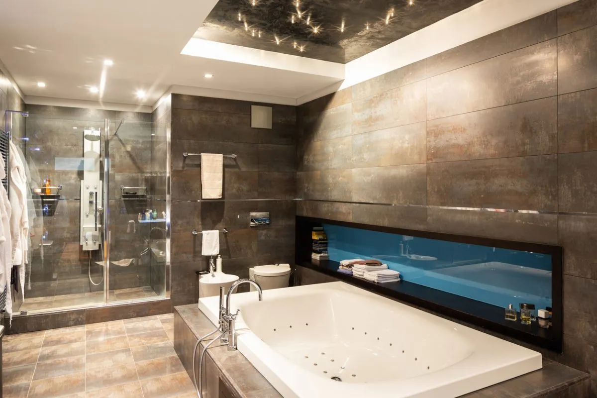 comment-se-fait-il-que-la-douche-nous-ressource-autant